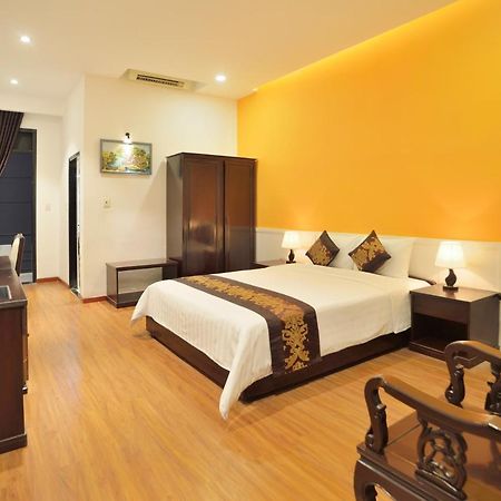 Pandora Saigon Hotel Хошимин Экстерьер фото