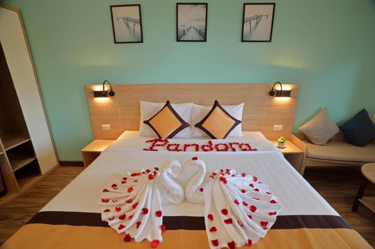 Pandora Saigon Hotel Хошимин Экстерьер фото